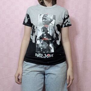 Black and Gray Graphic Women's Tee